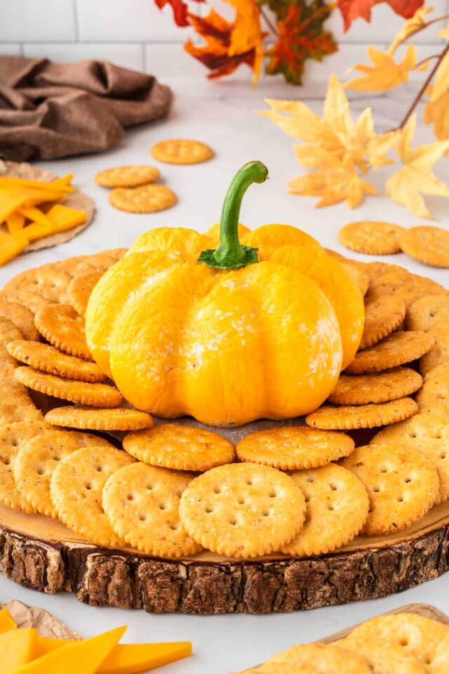 Pumpkin Cheese Ball for Halloween appetizers