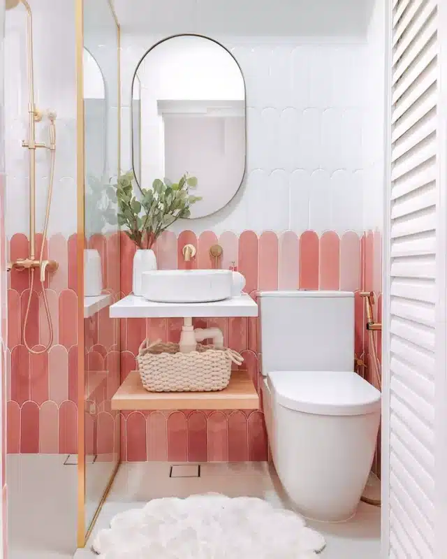 Pink Small Bathroom Design Idea
